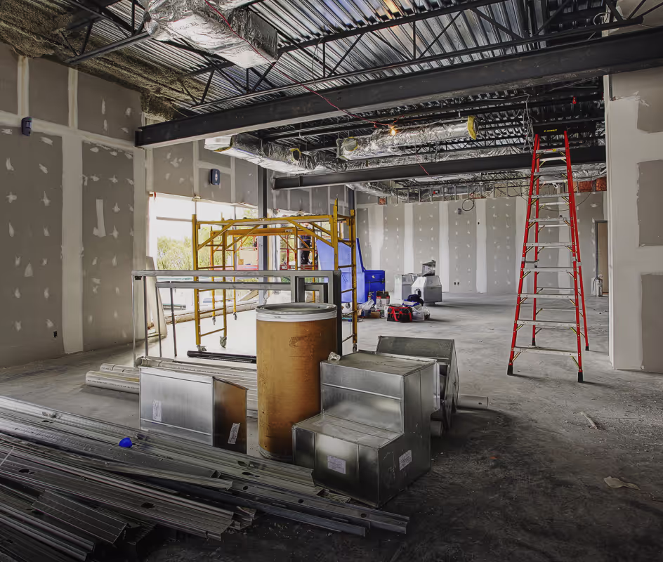 Construcciones y almacenes